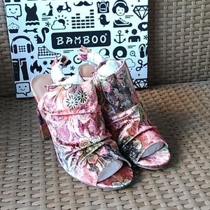 Bamboo velvet floral bootie sandal size 8